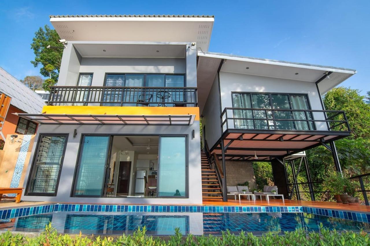Villa Koh Sirey Beachfront Pool - 2 Bedrooms House *